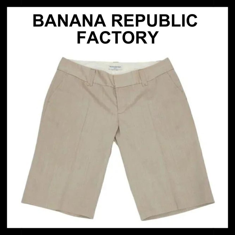 BANANA REPUBLIC beige regular waist bermudas